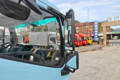 东风 多利卡D5 任吾行 142马力 3.8米单排仓栅式轻卡