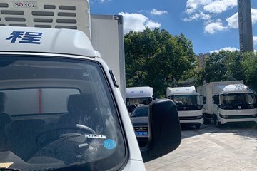Զ�� ����F5E 2025�� ���˰� 4X2 3.82�׵��Ŵ��綯��س� ��о61.669kWhͼƬ