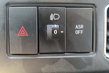 Զ�� ����F5E 2025�� ���˰� 4X2 3.82�׵��Ŵ��綯��س� ��о61.669kWhͼƬ