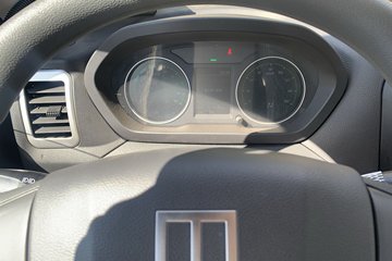 Զ�� ����F5E 2025�� ���˰� 4X2 3.82�׵��Ŵ��綯��س� ��о61.669kWhͼƬ