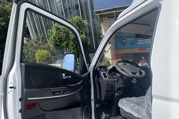Զ�� ����F5E 2025�� ���˰� 4X2 3.82�׵��Ŵ��綯��س� ��о61.669kWhͼƬ