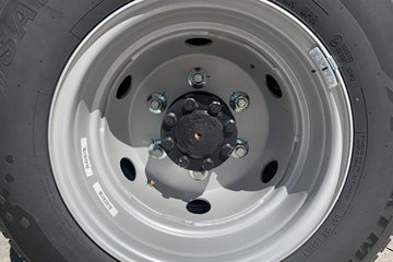 Զ�� ����F5E 2025�� ���˰� 4X2 3.82�׵��Ŵ��綯��س� ��о61.669kWhͼƬ