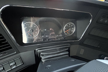 �������T7 ���ذ� 6X4 ���綯ǣ���� �д��º�400.62kWhͼƬ