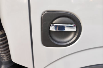 ���� ������D5 ������ 142���� 3.8�׵�����ʽ�ῨͼƬ