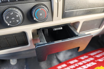 ���� ������D5 ������ 142���� 3.8�׵�����ʽ�ῨͼƬ