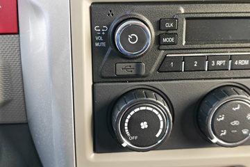 ���� ������D5 ������ 142���� 3.8�׵�����ʽ�ῨͼƬ