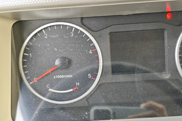 ���� ������D5 ������ 142���� 3.8�׵�����ʽ�ῨͼƬ