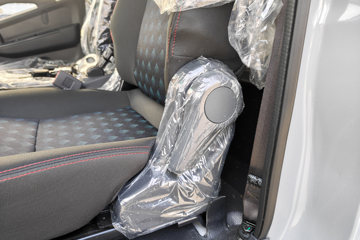 ���� ������D5 ������ 142���� 3.8�׵�����ʽ�ῨͼƬ