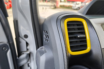 ���� ������D5 ������ 142���� 3.8�׵�����ʽ�ῨͼƬ