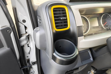 ���� ������D5 ������ 142���� 3.8�׵�����ʽ�ῨͼƬ