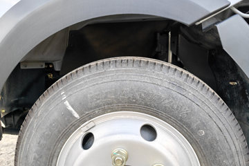 ���� ������D5 ������ 142���� 3.8�׵�����ʽ�ῨͼƬ