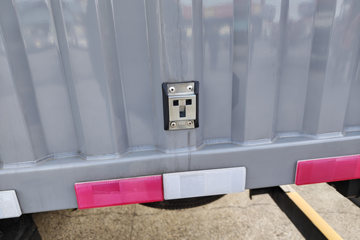 ���� ������D5 ������ 142���� 3.8�׵�����ʽ�ῨͼƬ