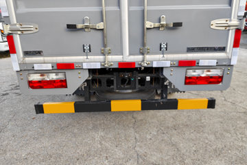 ���� ������D5 ������ 142���� 3.8�׵�����ʽ�ῨͼƬ