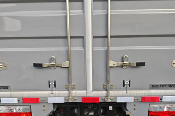 ���� ������D5 ������ 142���� 3.8�׵�����ʽ�ῨͼƬ