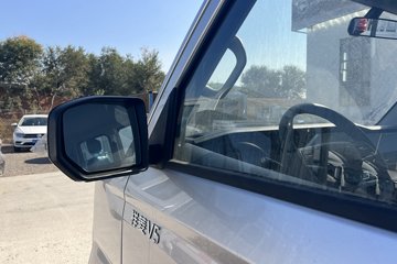 ��������V5 1.6L���� 120���� ����5�� Һɲ 3��˫������΢��ͼƬ