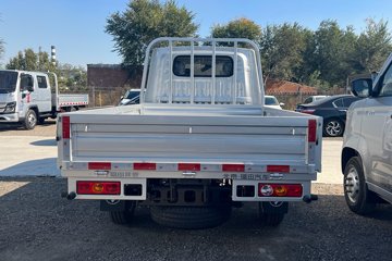 ��������V5 1.6L���� 120���� ����5�� Һɲ 3��˫������΢��ͼƬ