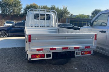 ��������V5 1.6L���� 120���� ����5�� Һɲ 3��˫������΢��ͼƬ