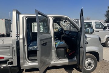 ��������V5 1.6L���� 120���� ����5�� Һɲ 3��˫������΢��ͼƬ