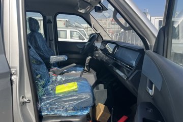 ��������V5 1.6L���� 120���� ����5�� Һɲ 3��˫������΢��ͼƬ