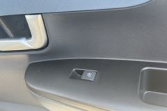 福田祥菱V5 1.6L汽油 120马力 蓝黛5档 2.7米双排栏板微卡(后单胎) 福田祥菱V5 1.6L汽油 120马力 蓝黛5档 2.7米双排栏板微卡(后单胎)