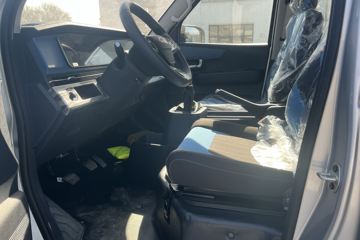 ��������V5 1.6L���� 120���� ����5�� 2.7��˫������΢��(��̥)ͼƬ