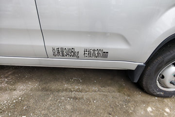 ��������V5 1.6L���� 120���� ����5�� Һɲ 3��˫������΢��ͼƬ