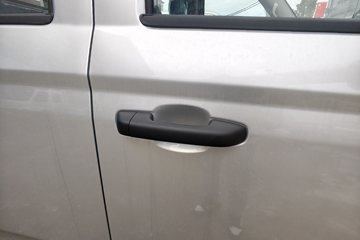 ��������V5 1.6L���� 120���� ����5�� Һɲ 3��˫������΢��ͼƬ