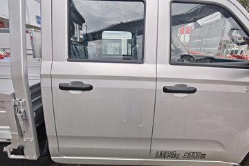 ��������V5 1.6L���� 120���� ����5�� Һɲ 3��˫������΢��ͼƬ