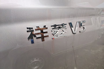 ��������V5 1.6L���� 120���� ����5�� Һɲ 3��˫������΢��ͼƬ