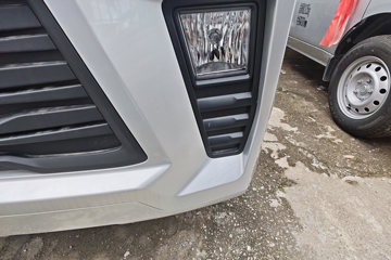 ��������V5 1.6L���� 120���� ����5�� Һɲ 3��˫������΢��ͼƬ