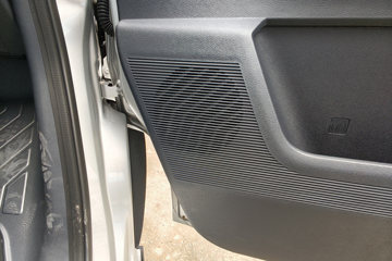 ��������V5 1.6L���� 120���� ����5�� Һɲ 3��˫������΢��ͼƬ