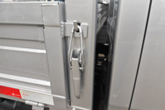 福田祥菱V5 1.6L汽油 120马力 东安5档 液刹 3米双排栏板微卡 福田祥菱V5 1.6L汽油 120马力 东安5档 液刹 3米双排栏板微卡