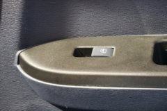 福田祥菱V5 1.6L汽油 120马力 蓝黛5档 3.7米单排栏板微卡(后单胎)