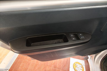 ��������V5 1.6L���� 120���� ����5�� 3.7�׵�������΢��(��̥)ͼƬ