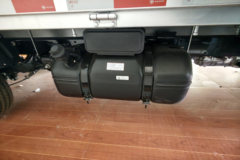 福田祥菱V5 1.6L汽油 120马力 蓝黛5档 3.7米单排栏板微卡(后单胎)