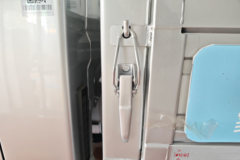 福田祥菱V5 1.6L汽油 120马力 蓝黛5档 3.7米单排栏板微卡(后单胎)