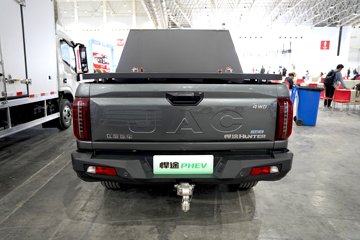 ����Ƥ�� ��;PHEV 2025�� �콢�� ���� ���� ���ʽ��϶���˫��Ƥ�� 31.2kWhͼƬ