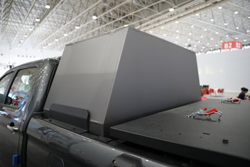 ����Ƥ�� ��;PHEV 2025�� �콢�� ���� ���� ���ʽ��϶���˫��Ƥ�� 31.2kWhͼƬ