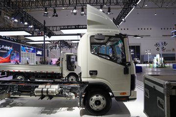 ����˧��ES6 4.18�׵��Ŵ��綯�����Ῠ ����ʱ��100.46kWhͼƬ