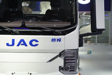 ����˧��ES6 4.18�׵��Ŵ��綯�����Ῠ ����ʱ��100.46kWhͼƬ