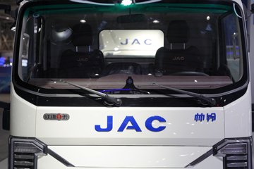 ����˧��ES6 4.18�׵��Ŵ��綯�����Ῠ ����ʱ��100.46kWhͼƬ