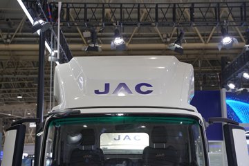 ����˧��ES6 4.18�׵��Ŵ��綯�����Ῠ ����ʱ��100.46kWhͼƬ