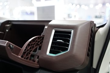 ����˧��ES6 4.18�׵��Ŵ��綯�����Ῠ ����ʱ��100.46kWhͼƬ