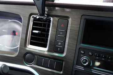 ����˧��ES6 4.18�׵��Ŵ��綯�����Ῠ ����ʱ��100.46kWhͼƬ