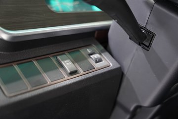 ����˧��ES6 4.18�׵��Ŵ��綯�����Ῠ ����ʱ��100.46kWhͼƬ