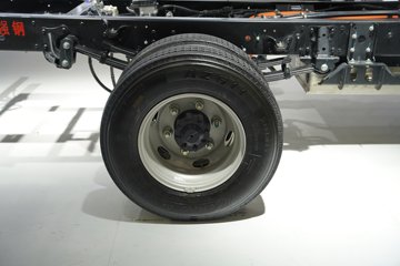 ����˧��ES6 4.18�׵��Ŵ��綯�����Ῠ ����ʱ��100.46kWhͼƬ