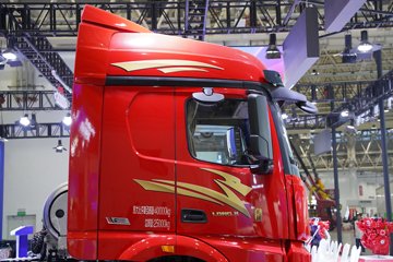 ��������M5000C 9.9L���� 480���� 6X4 ��ʿ��12�� ǣ����ͼƬ