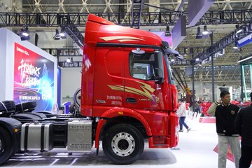 ��������M5000C 9.9L���� 480���� 6X4 ��ʿ��12�� ǣ����ͼƬ