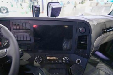 ��������M5000C 9.9L���� 480���� 6X4 ��ʿ��12�� ǣ����ͼƬ