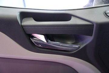 ��������M5000C 9.9L���� 480���� 6X4 ��ʿ��12�� ǣ����ͼƬ